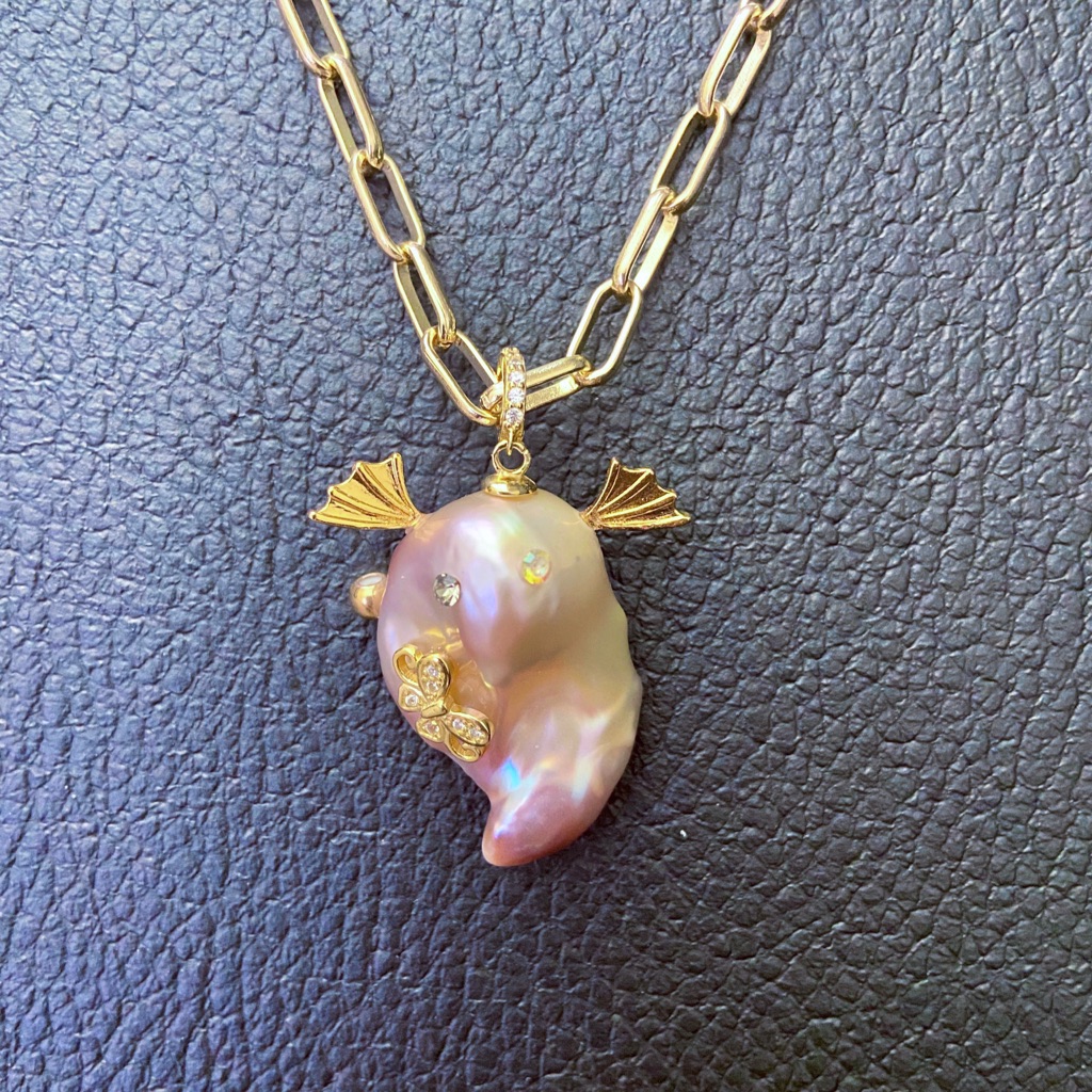 Large Baroque Prearl Ghost Pendant Necklace 69$